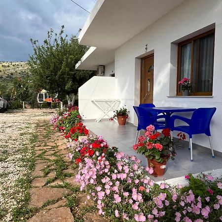 Dea Apartament Ksamil Exterior photo