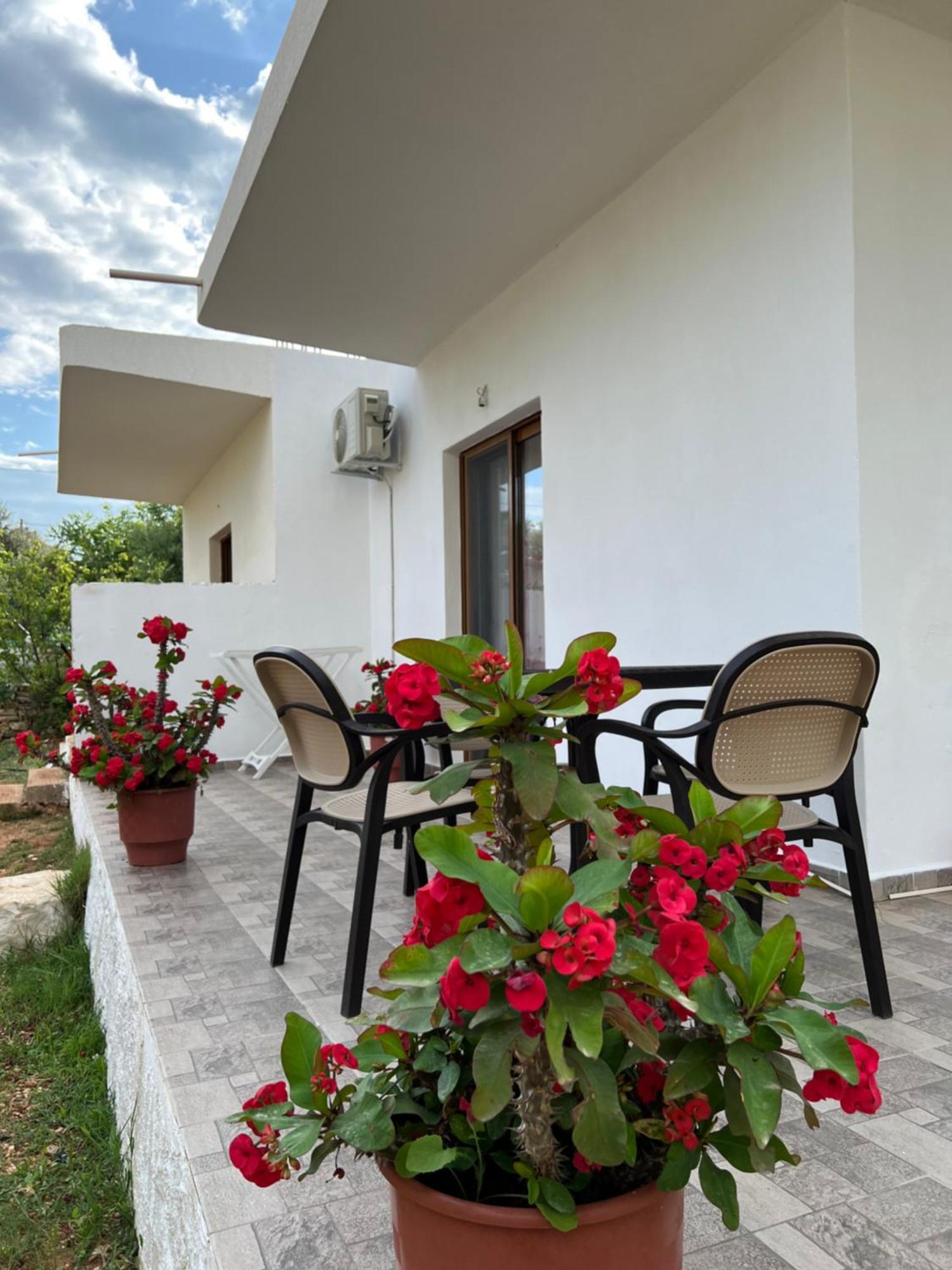 Dea Apartament Ksamil Exterior photo